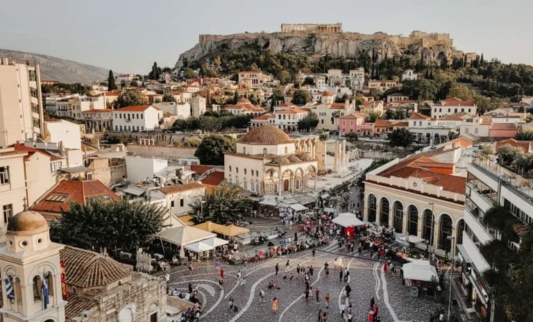 Ο Τζιτζικώστας συζήτησε με το ΞΕΕ τον βιώσιμο τουρισμό