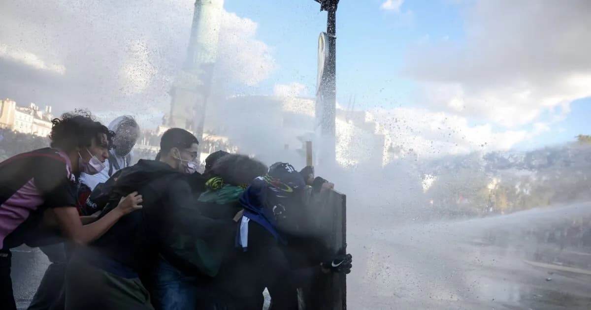 Γαλλία: Οι μαθητές συνεχίζουν τις κινητοποιήσεις για 10η ημέρα