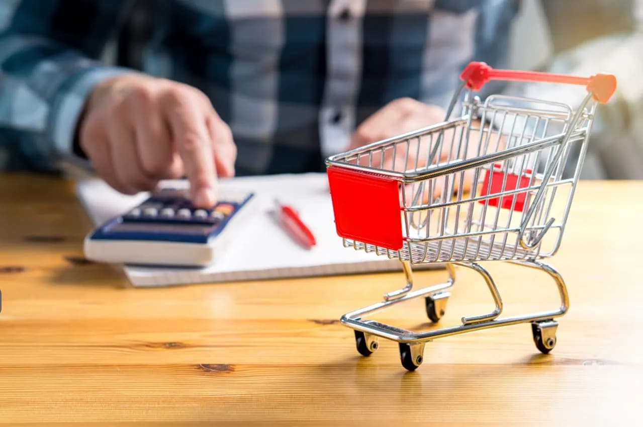 Ρεκόρ εσόδων ΦΠΑ 1,5 δισ. ευρώ λόγω ακρίβειας το 2026