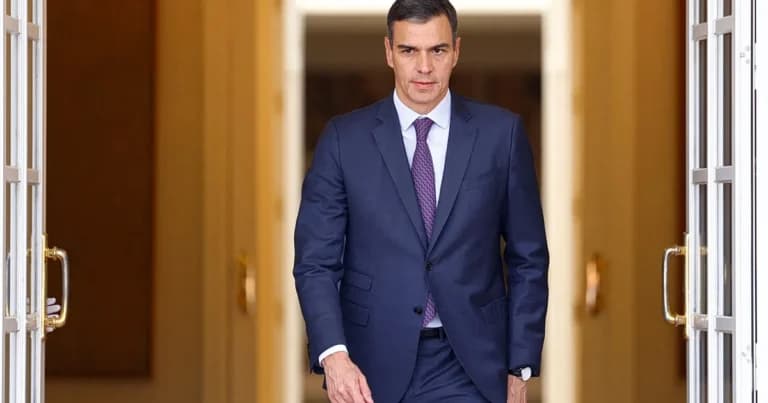 Ο Σάντσεθ προκηρύσσει πρόωρες εκλογές στην Ισπανία