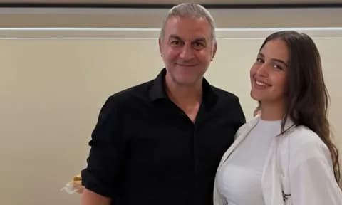 Η Βικτόρια Δέλλα «Doctor in progress» με τον πατέρα της
