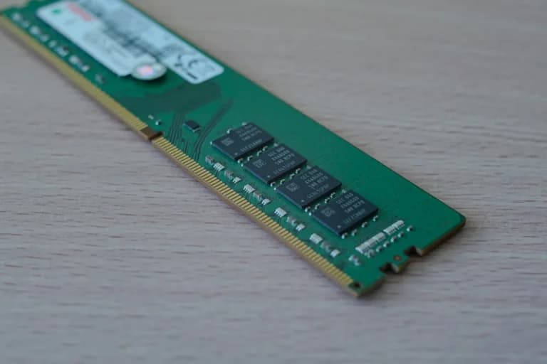 Η AI «στραγγίζει» τη μνήμη RAM και ανεβάζει τιμές