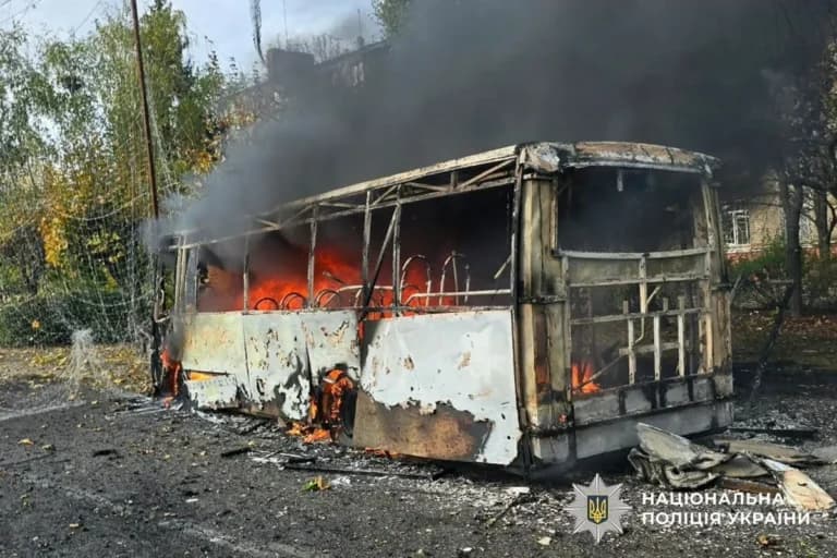 Ρωσική επίθεση σε λεωφορεία στο Κραματόρσκ: 30 νεκροί