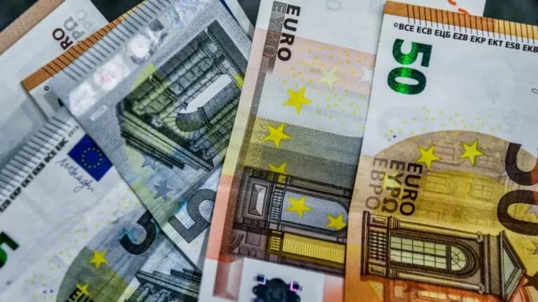 Προϋπολογισμός 2027: αύξηση φόρων κατά 2,15 δισ.