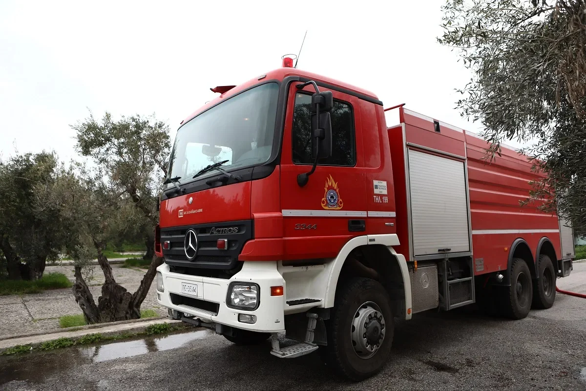 Λεωφορείο εκτράπηκε στην Πάρνηθος - διακοπή προς το τελεφερίκ