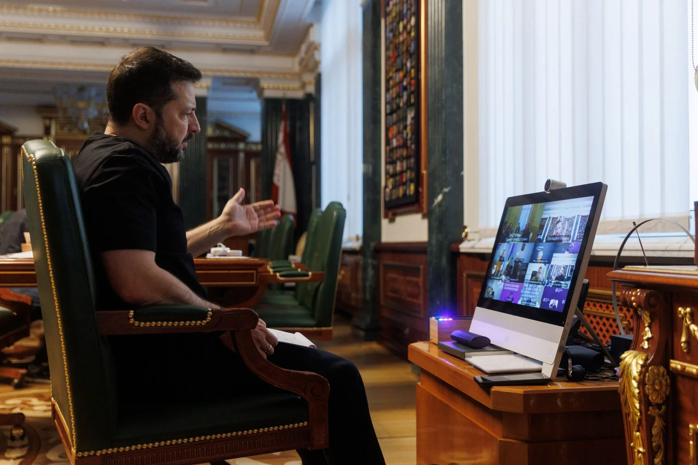 Ζελένσκι: Καθυστερεί η παράδοση κρίσιμων όπλων από τις ΗΠΑ
