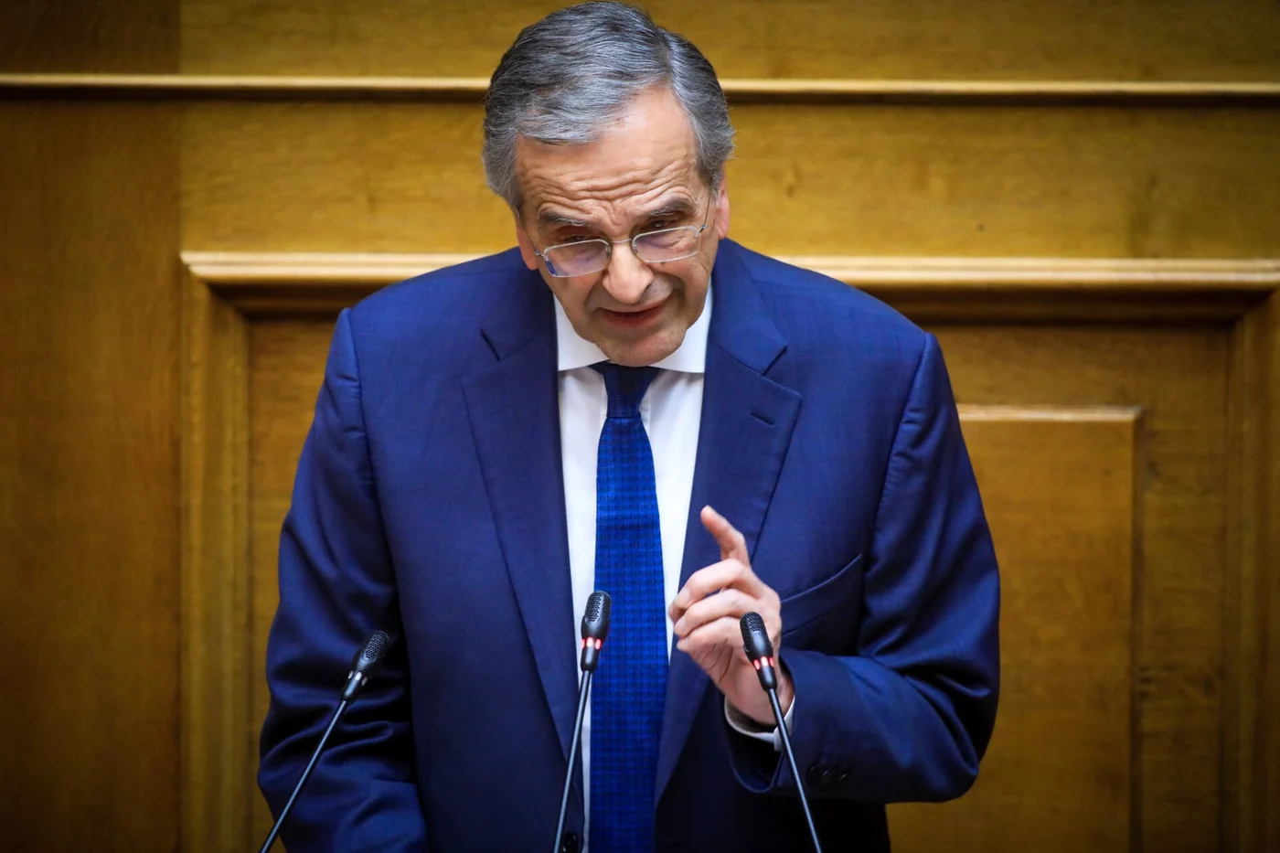 Αίτημα αποπομπής Γεραπετρίτη από τον Σαμαρά για τη Λιβύη