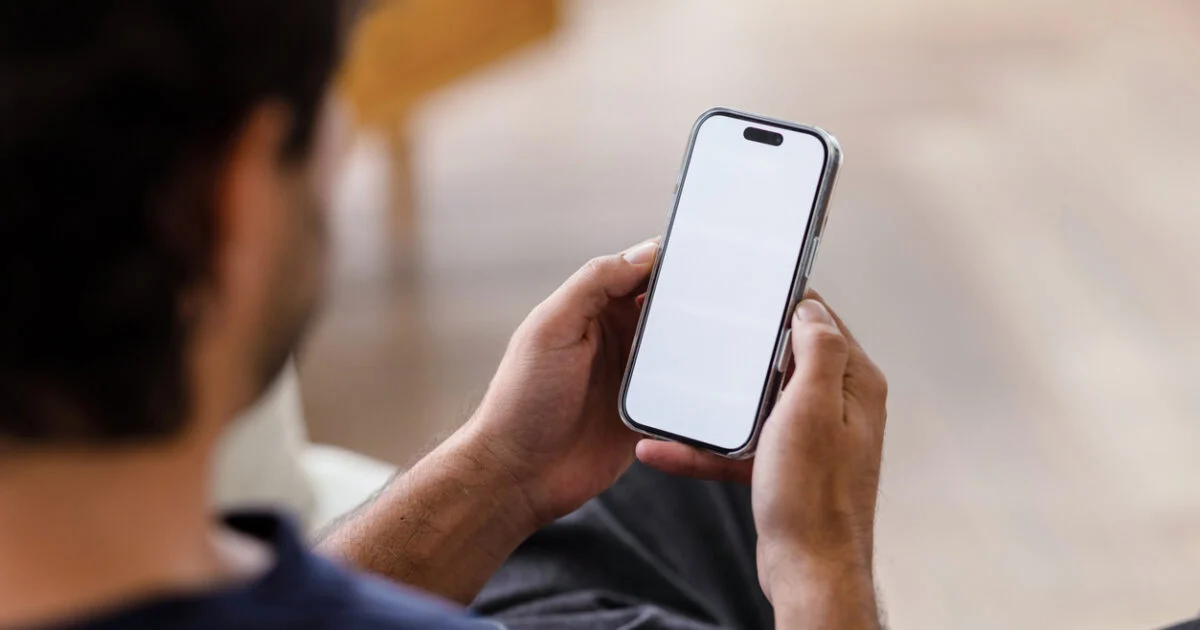 Απάτη στο WhatsApp: μήνυμα για διαγωνισμό χορού μολύνει κινητά