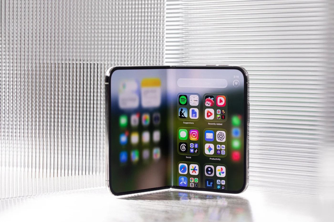 iPhone Duo: Περιορισμένος αριθμός στα καταστήματα την Παρασκευή