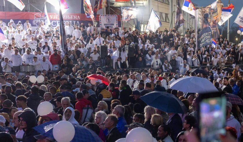 Αλεξάνταρ Βούτσιτς βρήκε σύμμαχο στην ακροδεξιά Βαλεντίνα Γκόμεζ