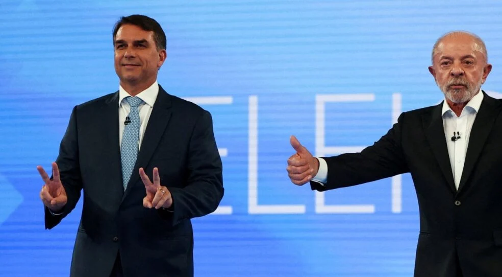 Βραζιλία: Οι 33,5 εκατ. αποχόντες κρίνουν τη μάχη των καλπών