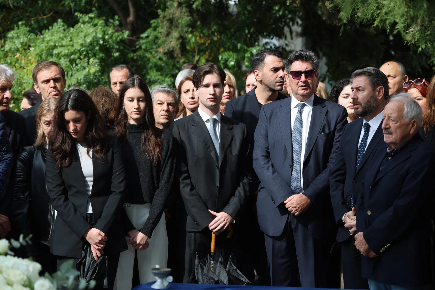 Φώφη Γεννηματά: Πλήθος στελεχών στο μνημόσυνο υπό βροχή