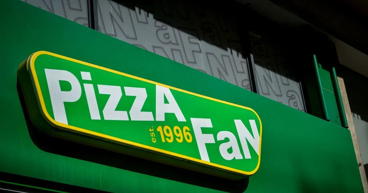 Pizza Fan: Νέοι διάλογοι για το κόλπο με τα «κεράσματα»