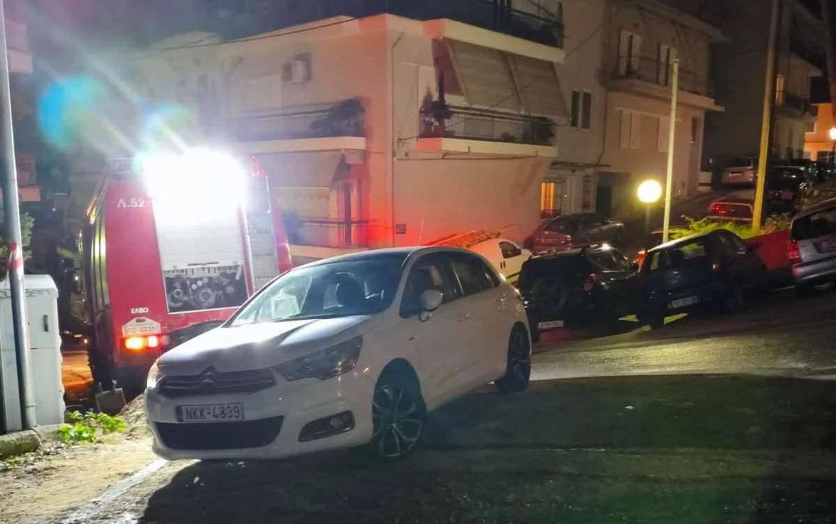 Φορτιστής έβαλε φωτιά σε κατοικία της Άρτας - τρεις στο νοσοκομείο