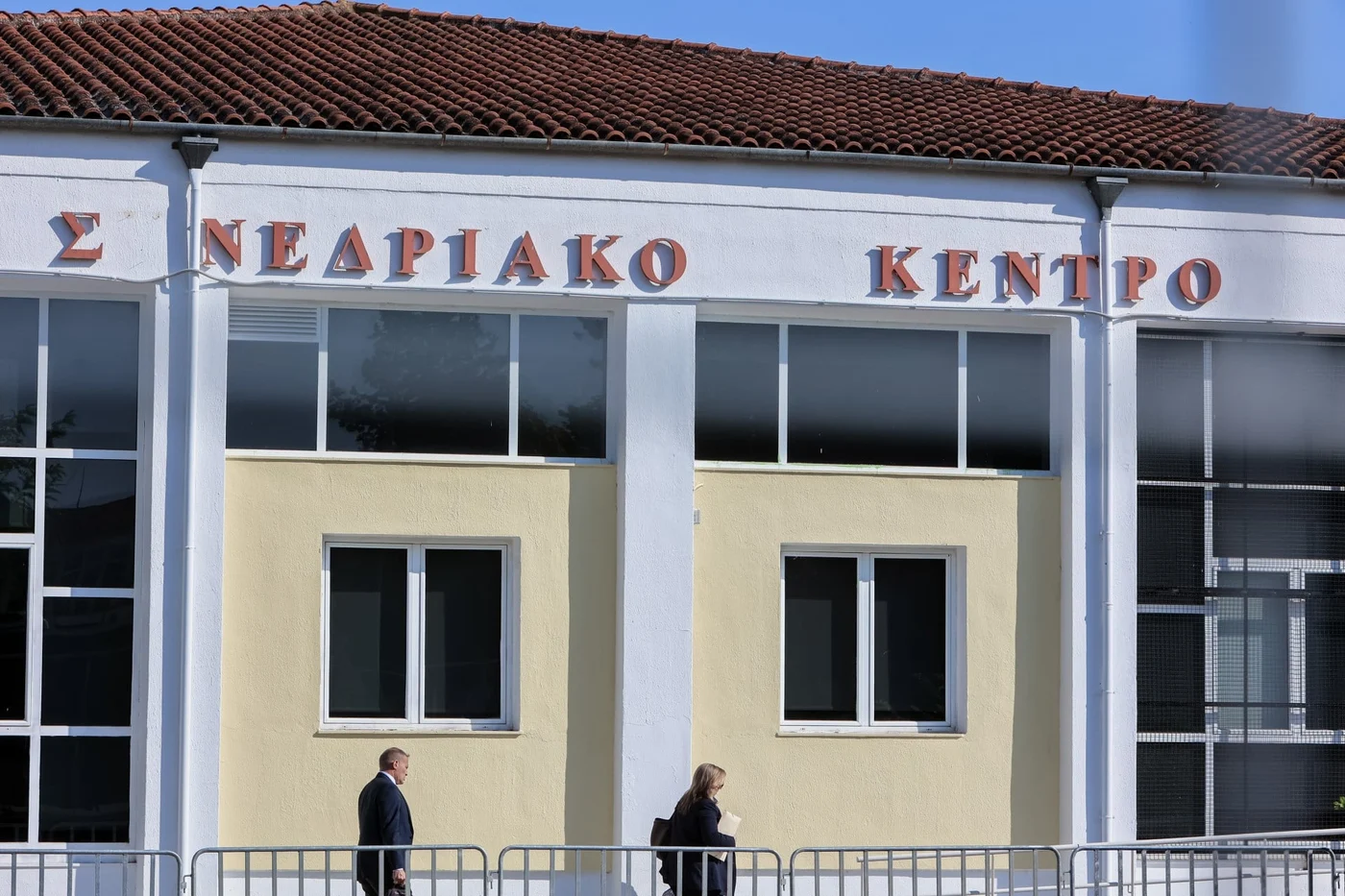 Τέμπη: Η έκκληση των επιζώντων για δικαιοσύνη στη Λάρισα