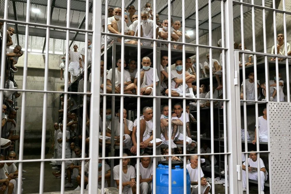 Ηλεκτροσόκ και ασφυξία: η κατάθεση-σοκ για τις φυλακές Μπουκέλε