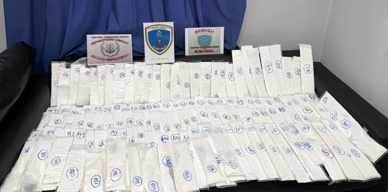 Κρύπτη με 18 κιλά κοκαΐνης σε όχημα στο λιμάνι του Λαυρίου