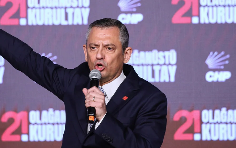 Οζέλ κατά Φιντάν: Αποδεκτή η Ελλάδα-Αίγυπτος, όχι η Λιβύη
