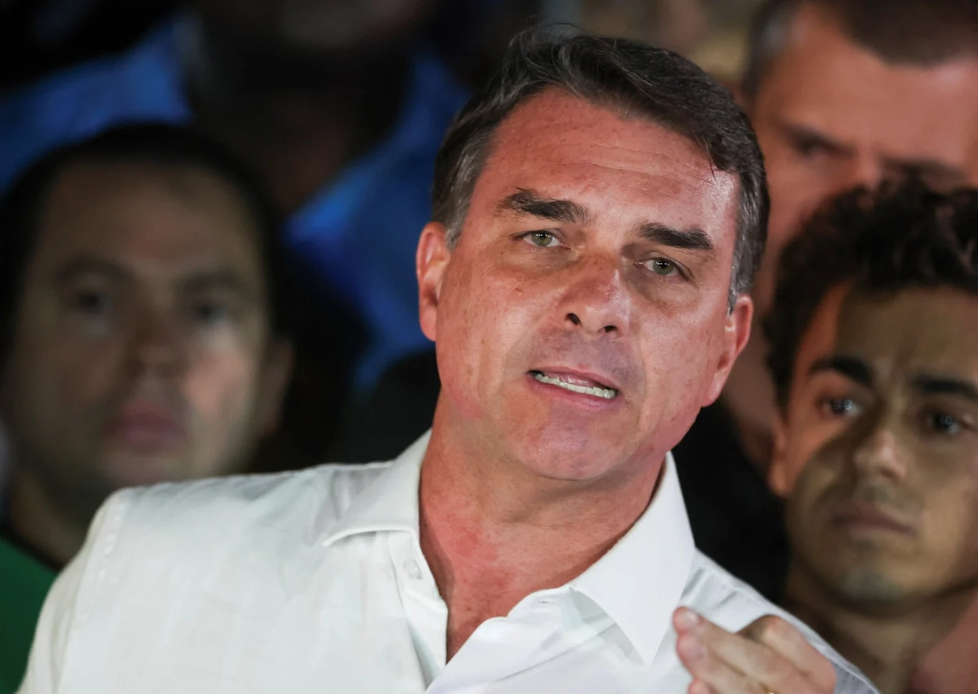 Φλάβιο Μπολσονάρου έφτασε στις ΗΠΑ μετά την ήττα του