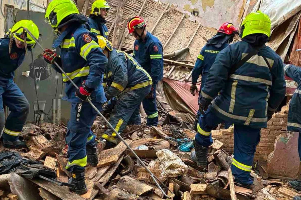 Οργή κατοίκων στον Κολωνό για τα επικίνδυνα ετοιμόρροπα κτίρια