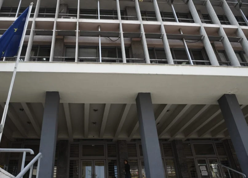 Θεσσαλονίκη: Άρχισε η δίκη για τον θάνατο της αστυνομικού