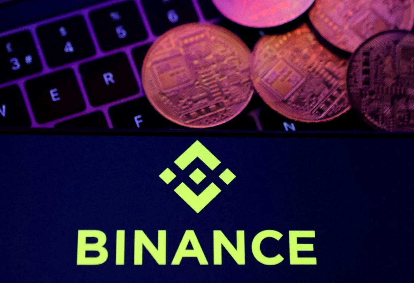 Binance: Πάγωσαν 3 δισ. δολάρια - Βουτιά στο Bitcoin