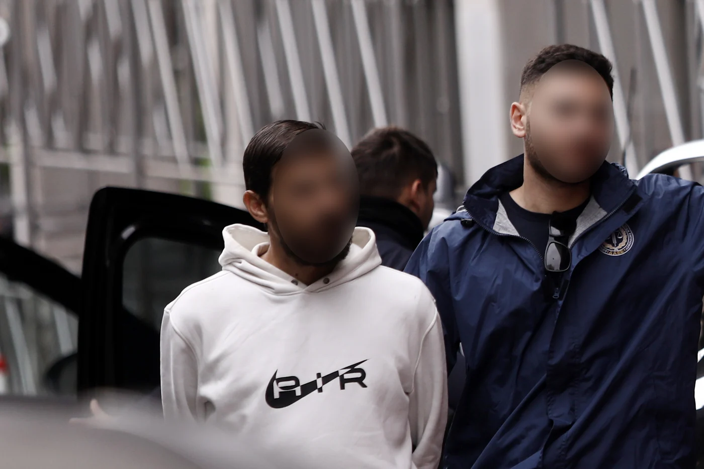 Ανθρωποκτονία με ενδεχόμενο δόλο για τους τρεις της Πλάκας