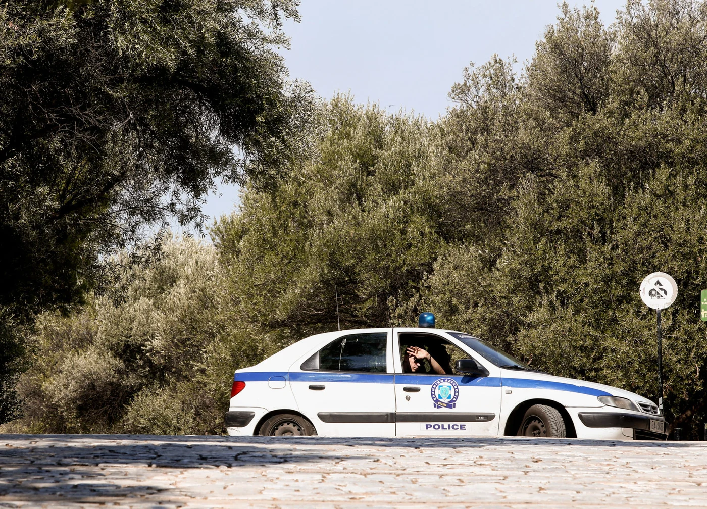 Άγρια επίθεση ανηλίκων σε 14χρονο σε πλατεία του Πύργου