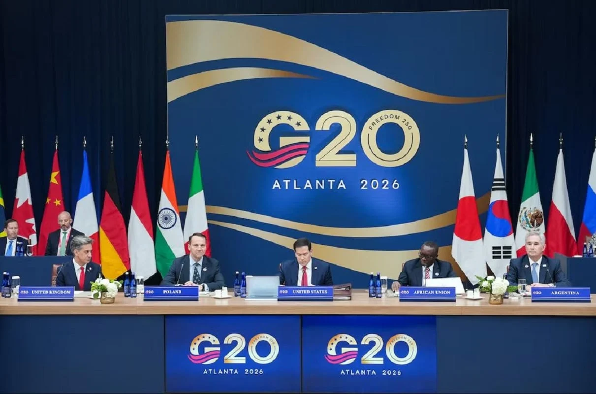 Ένα τρίτο της G20 αρνήθηκε να φωτογραφηθεί με τον Λαβρόφ