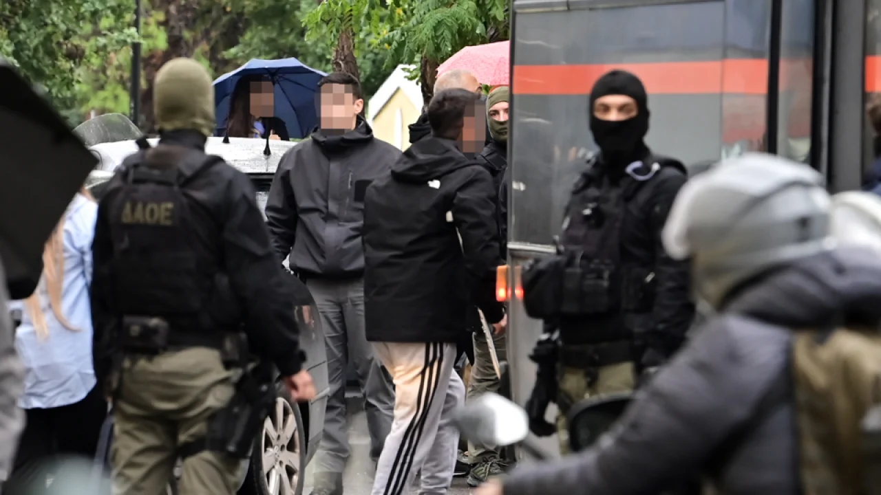 Χωριάτικο: Οι φυγές στο Ντουμπάι και η επιχείρηση στη Ρόδο