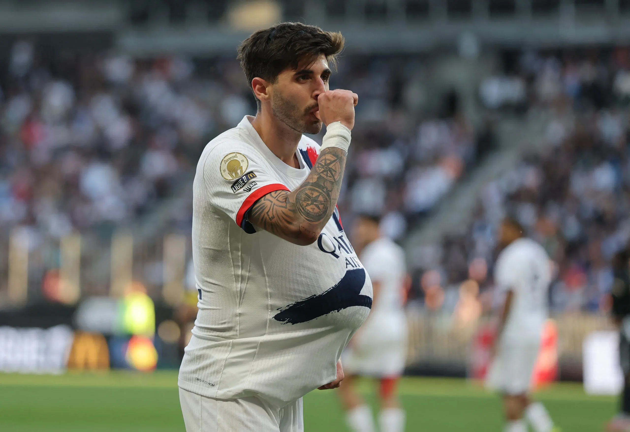 Παίκτες ΠΣΖ πανηγυρίζουν γκολ στη Ligue 1