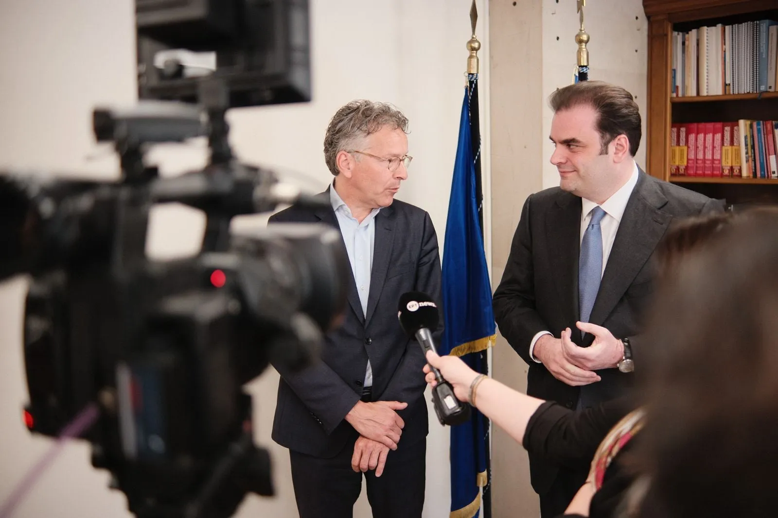 Ντάισελμπλουμ και Πιερρακάκης στο υπουργείο Οικονομικών