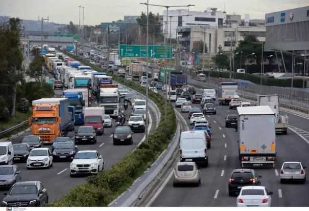 κυκλοφοριακή συμφόρηση Αττική Οδός τροχαίο πρωί