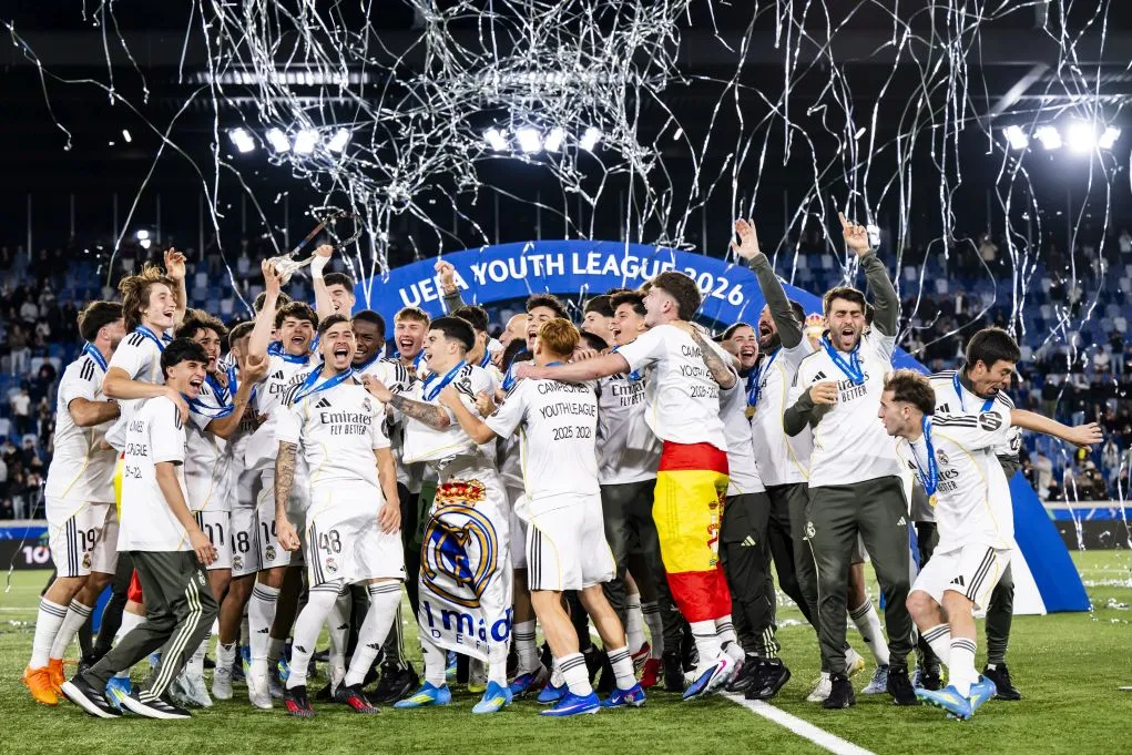 Παίκτες Ρεάλ Μαδρίτης πανηγυρίζουν τίτλο UEFA Youth League 2026