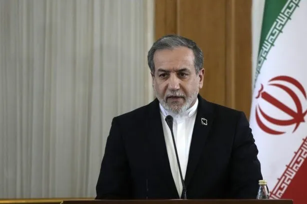 Ιρανός υπουργός Εξωτερικών Αραγτσί διαπραγματεύσεις ΗΠΑ Πακιστάν