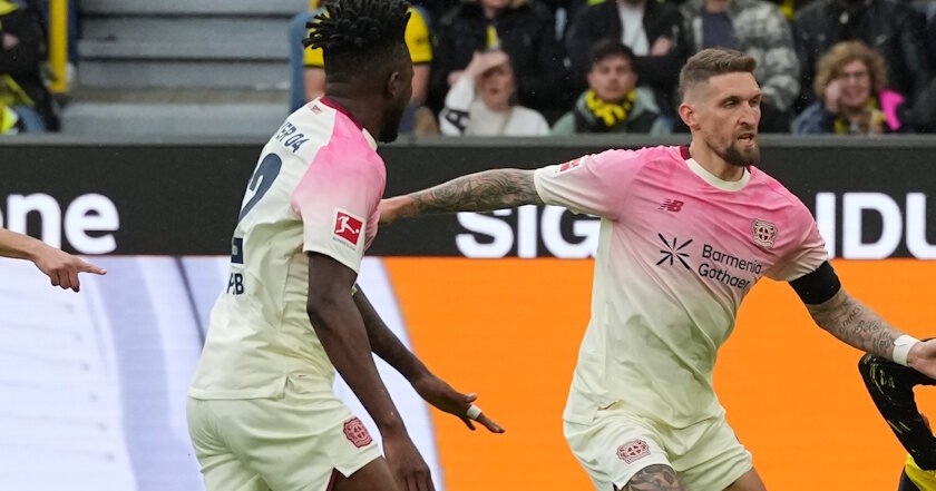 Άντριχ Λεβερκούζεν Ντόρτμουντ Bundesliga αγώνας