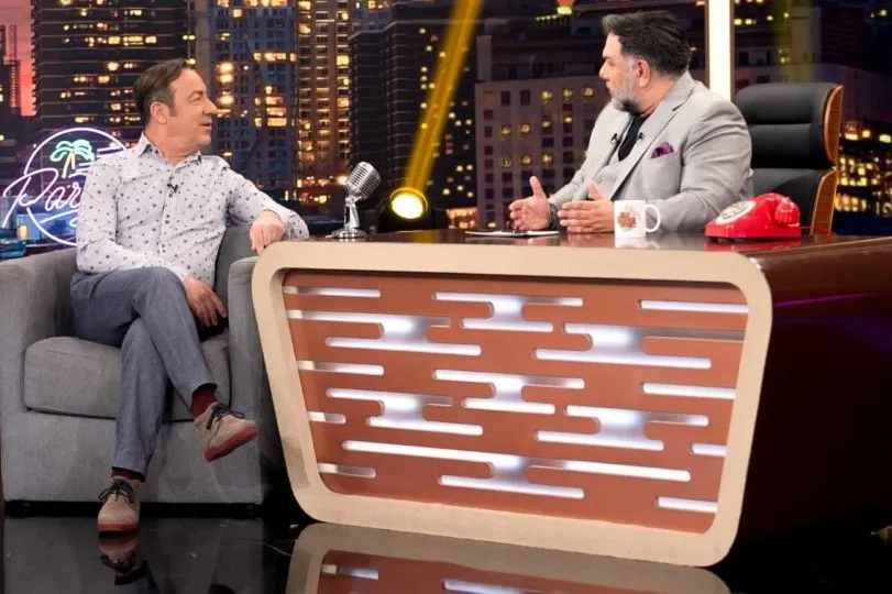 Σωτήρης Καλυβάτσης στο The 2night Show με Αρναούτογλου