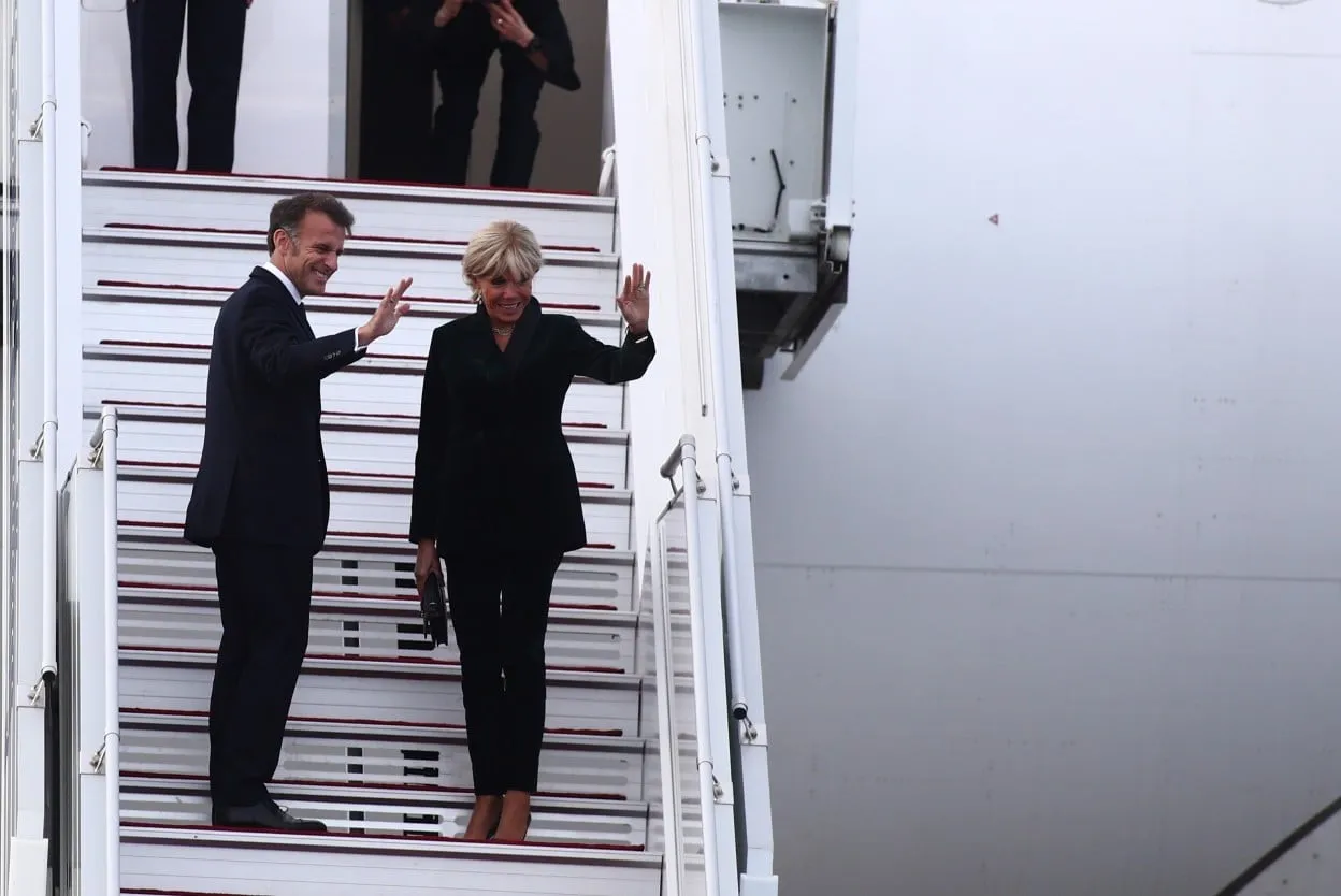 Μακρόν αναχώρηση Αθήνα αεροδρόμιο Βενιζέλος