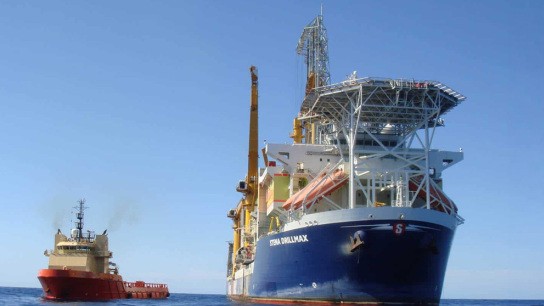 Πλοίο γεωτρύπανο Stena DrillMAX στο Ιόνιο