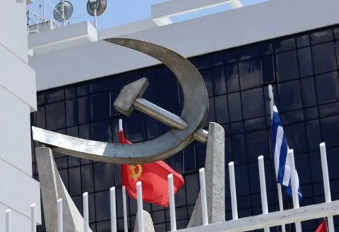 ΚΚΕ κριτική κυβέρνηση πλεονάσματα χρέος