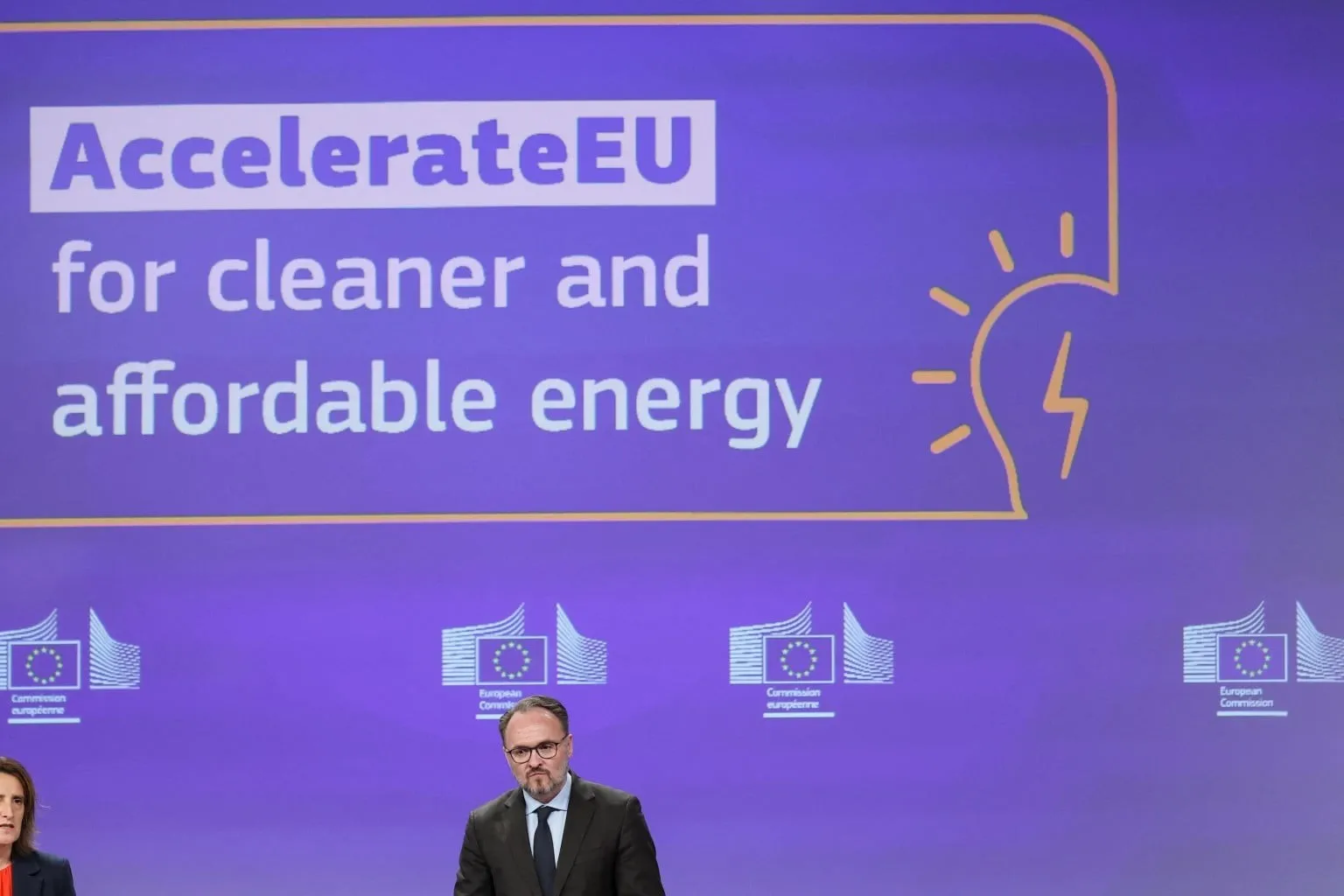 Ευρωπαϊκή Επιτροπή AccelerateEU ενεργειακή κρίση Μέση Ανατολή