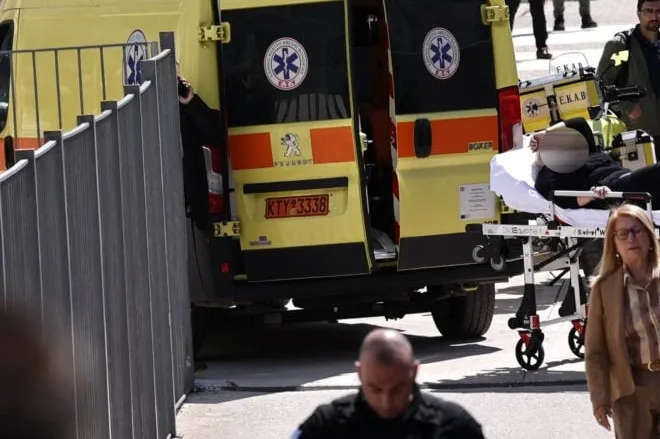 Σύλληψη 89χρονου για πυροβολισμούς ΕΦΚΑ Αθήνα