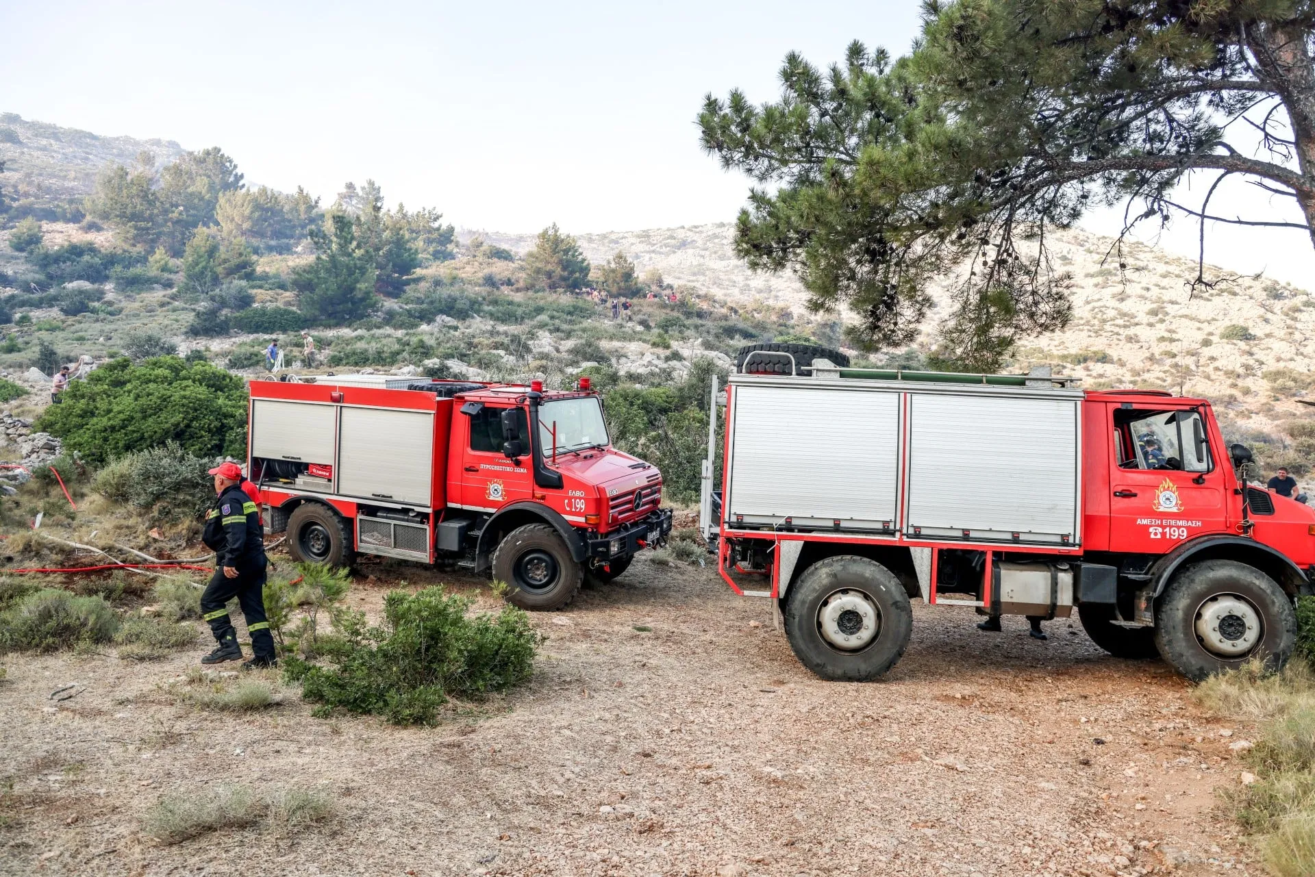 Πυρκαγιά πρώην Pirelli Λεύκα Πάτρα καπνός ελαστικά