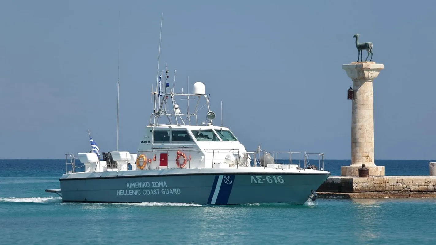 θαλαμηγός προσάραξη Πόρος Τροιζηνίας Λιμενικό