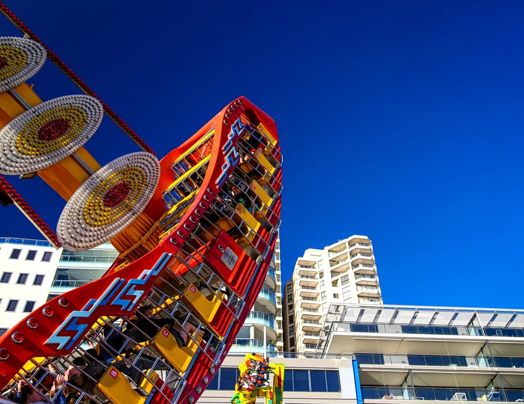 Roller coaster Iron Shark εγκλωβισμένοι Γκάλβεστον Τέξας