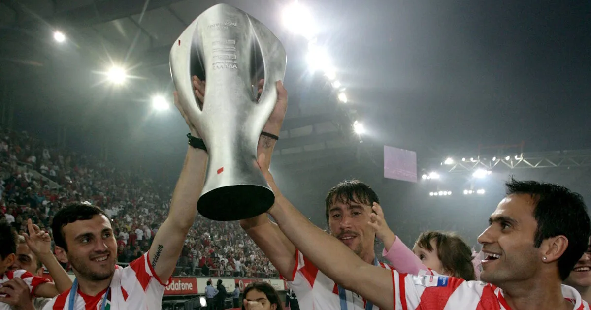 Παρασκευάς Άντζας τρόπαιο Super League Ολυμπιακός