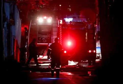 φωτιά σούπερ μάρκετ Κάτω Πατήσια πυροσβέστες