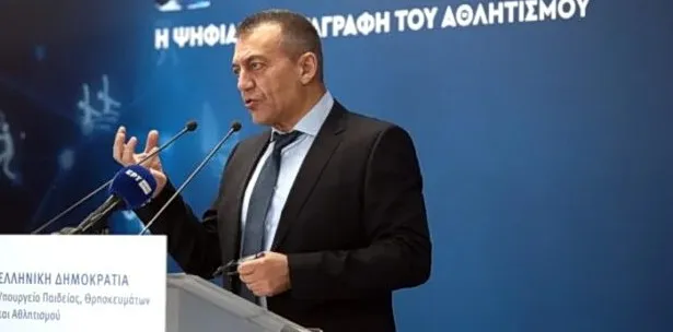Ο υπουργός Γιάννης Βρούτσης και αθλητικές ομοσπονδίες