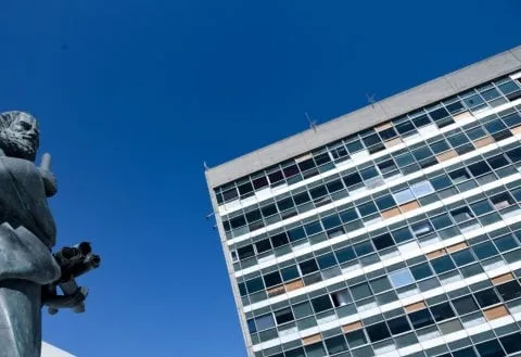 Επίθεση αντιεξουσιαστών με ρόπαλα στο ΑΠΘ Θεσσαλονίκης