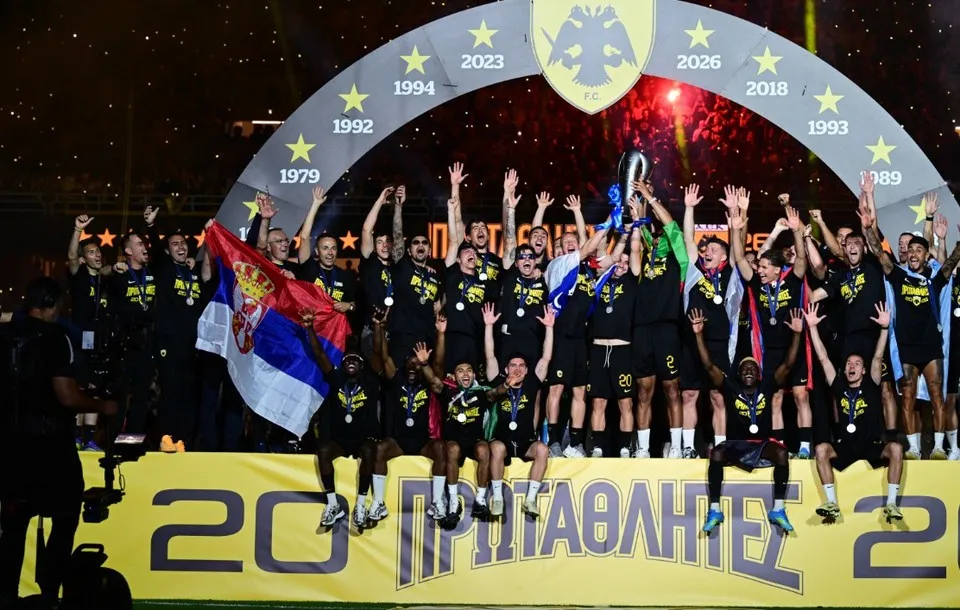 Τρόπαιο Super League ΑΕΚ 14ο πρωτάθλημα περιοδεία